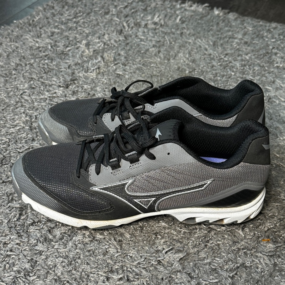 Mizuno Metal Baseball Cleats Mens 9.5 Black Low Top Lace up Logo